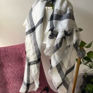 Black and White Scarf
